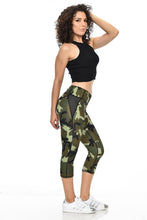 Load image into Gallery viewer, Diamante Women&#39;s Power Flex Camo Yoga Pants With Net Packet